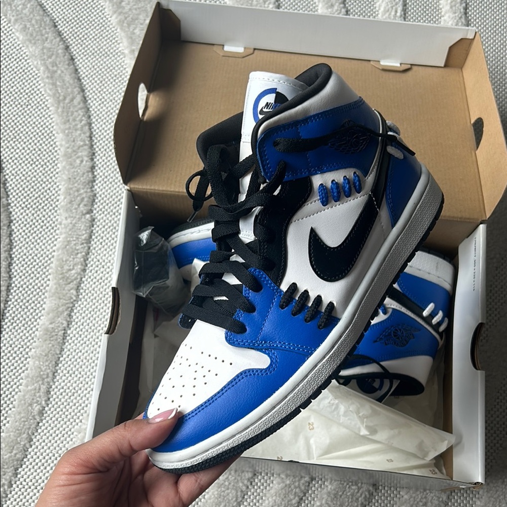 Nike Blue and White High-Top Sneakers ( Air Jordans) - Picture 3 of 6
